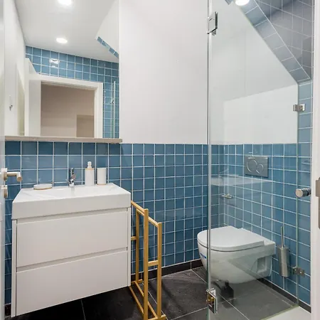 Joivy Stunning Downtown Flats