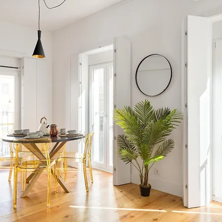 Joivy Stunning Downtown Flats * Lisbon